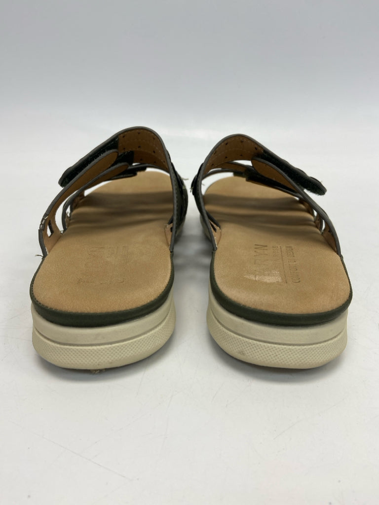 Taryn Rose  Size 9.5 Dark Olive Sandals