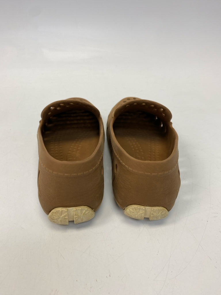 SIZE 13 Brown Perforated Boy&
