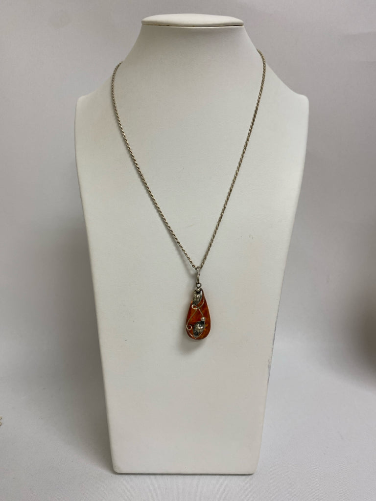 NWT Silver Brown Chain Necklace