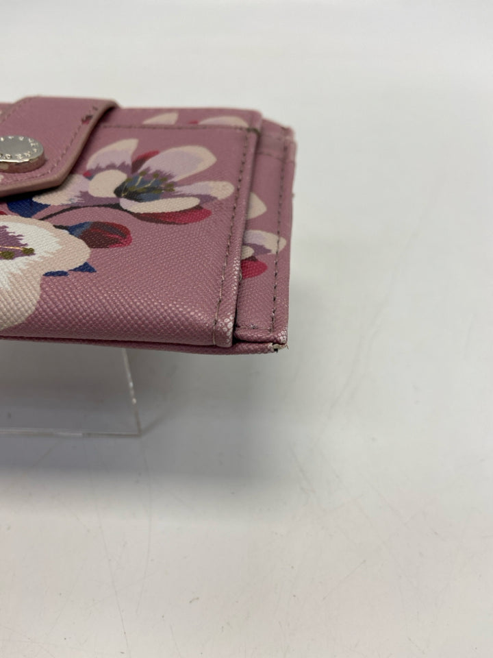 Steve Madden Purple Multi Color Flowers Water Pik