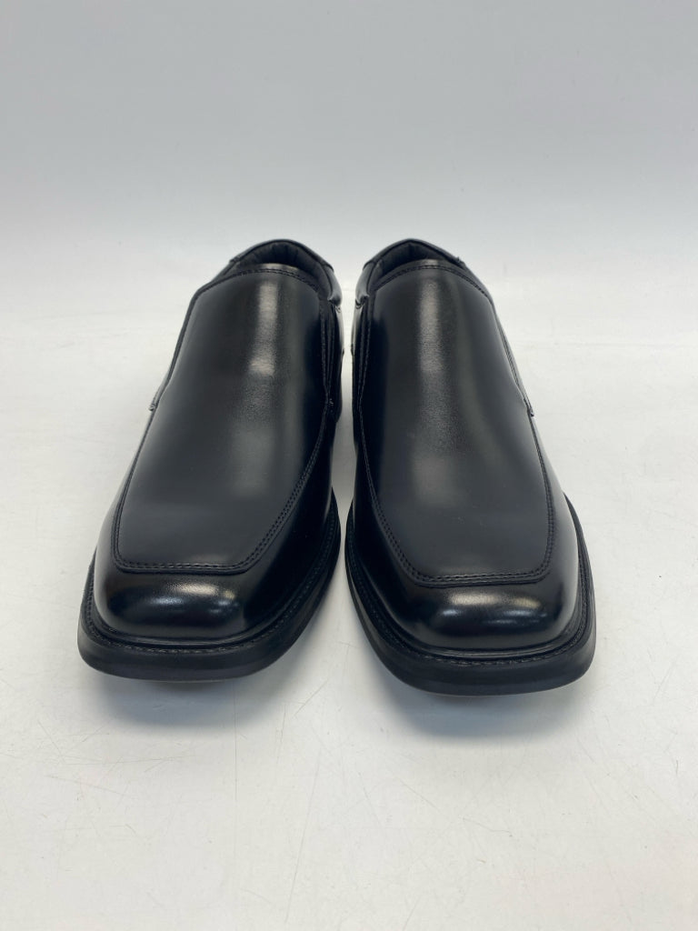 NWOT Dockers Size 12 Black Men&