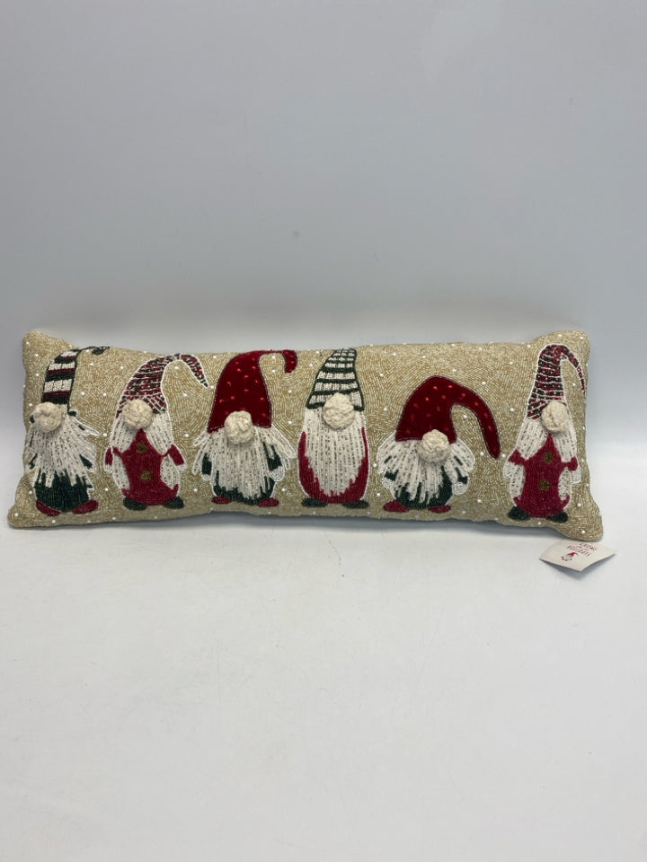 NWT Cream Green/Red Beaded Christmas
