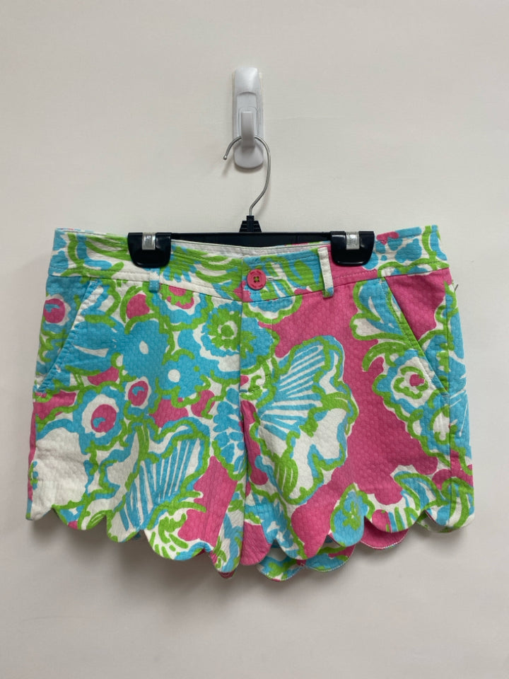 LILLY PULITZER Size 2 Pink/White Green/Blue Scalloped Ladies Shorts