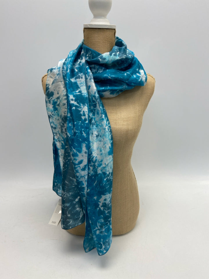 NWT Eileen Fisher Turquoise White Scarf