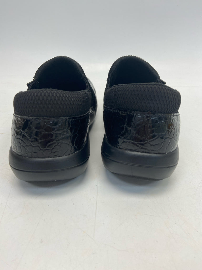 Alegria 36 US Size 6 Black Embossed Clogs