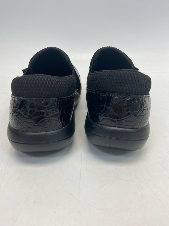 Alegria 36 US Size 6 Black Embossed Clogs