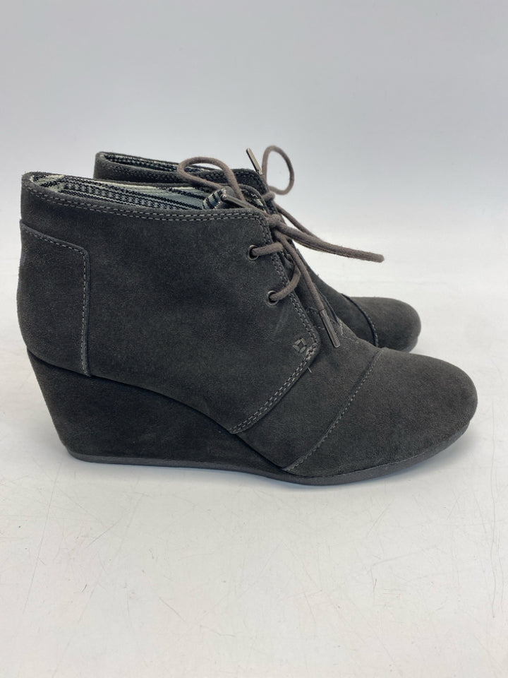 Toms US Shoe Size 10 Gray Boots