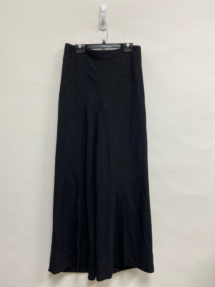 OZAI N KU Size S Black Ladies Pants