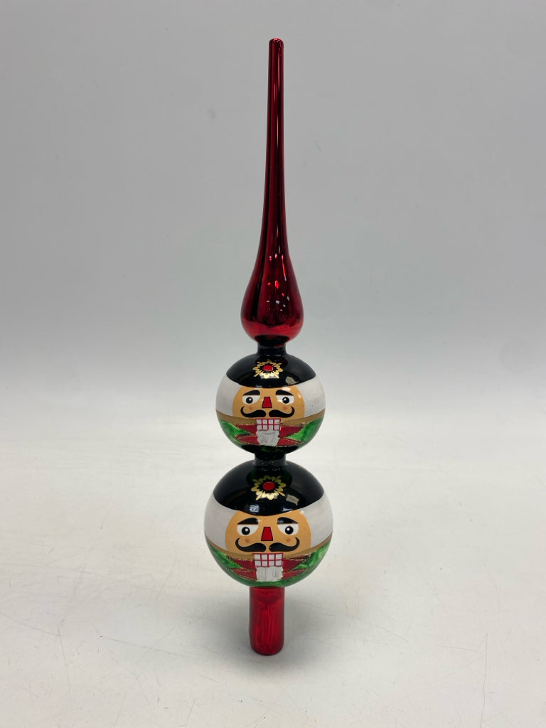 Red Green/White Nutcracker Christmas