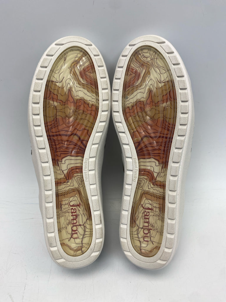 NWT Jambu  Size 8.5 Taupe Sneakers