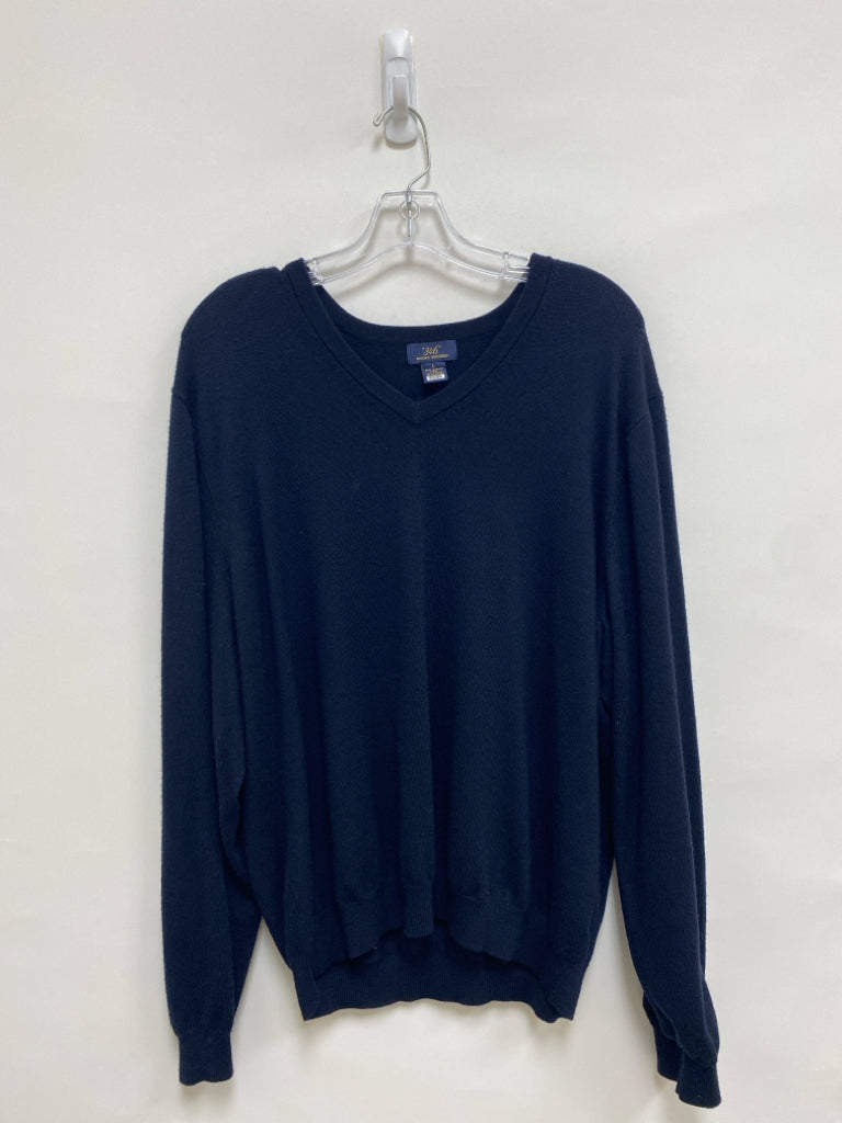 Brooks Brothers Size L Navy V Neck Men&