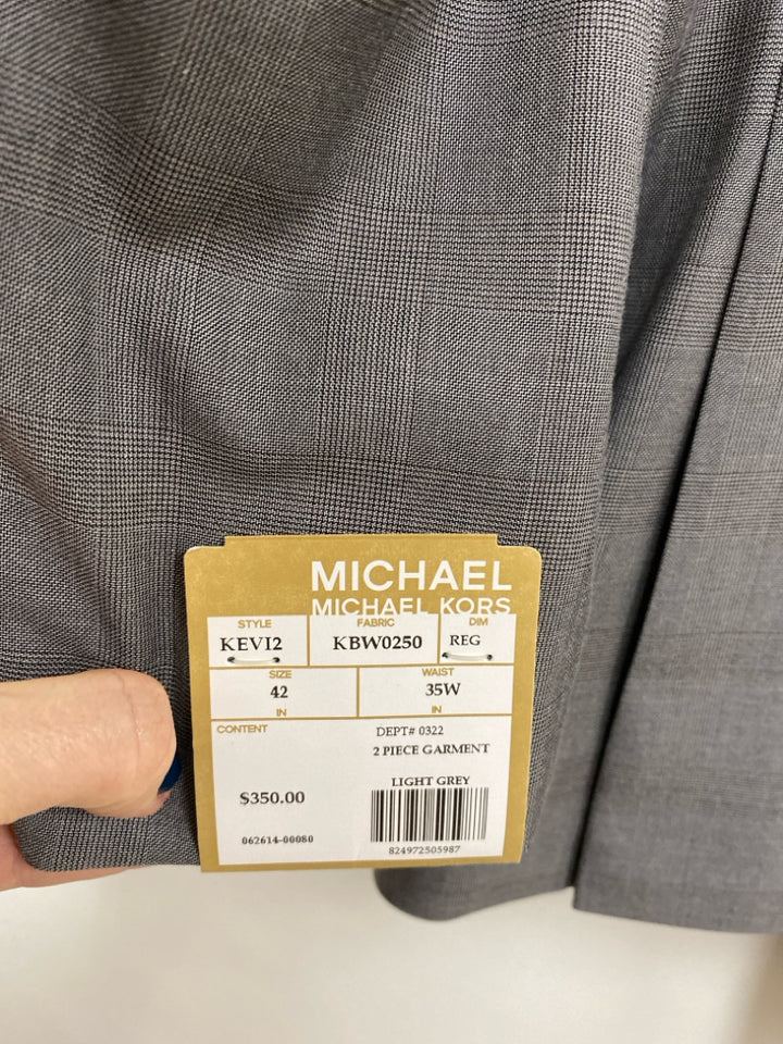 NWT Michael Kors Size 42R Gray Men&
