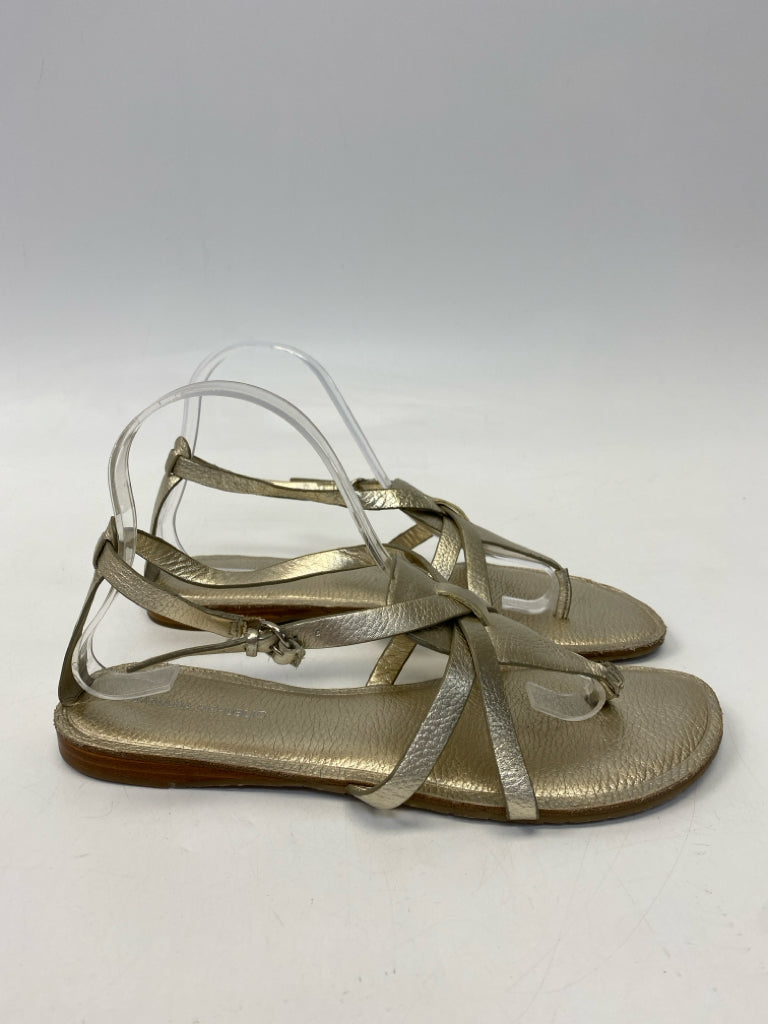 Banana Republic  Size 9.5 Gold Sandals