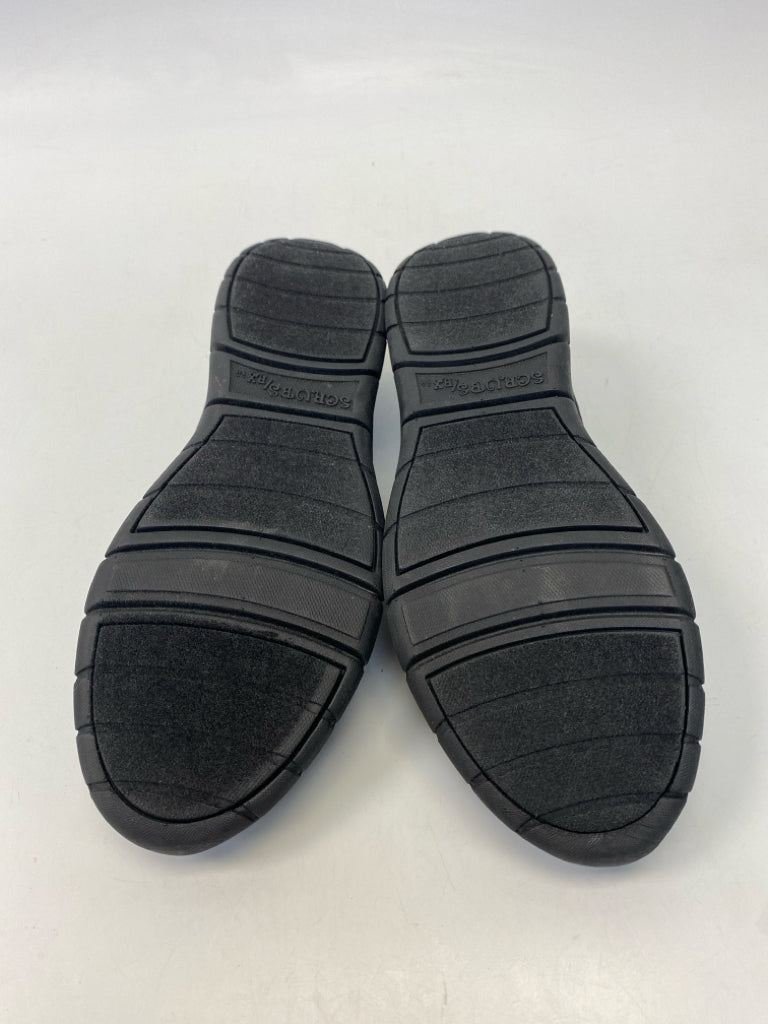 NWOT Scrubs RX Size 10 Black Flats
