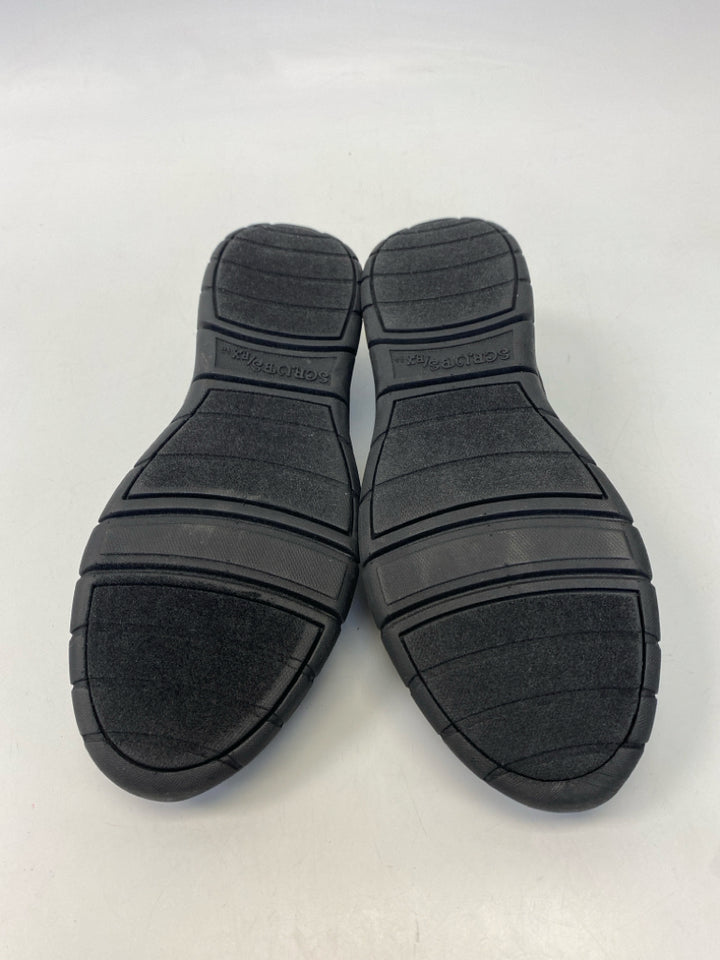 NWOT Scrubs RX Size 10 Black Flats