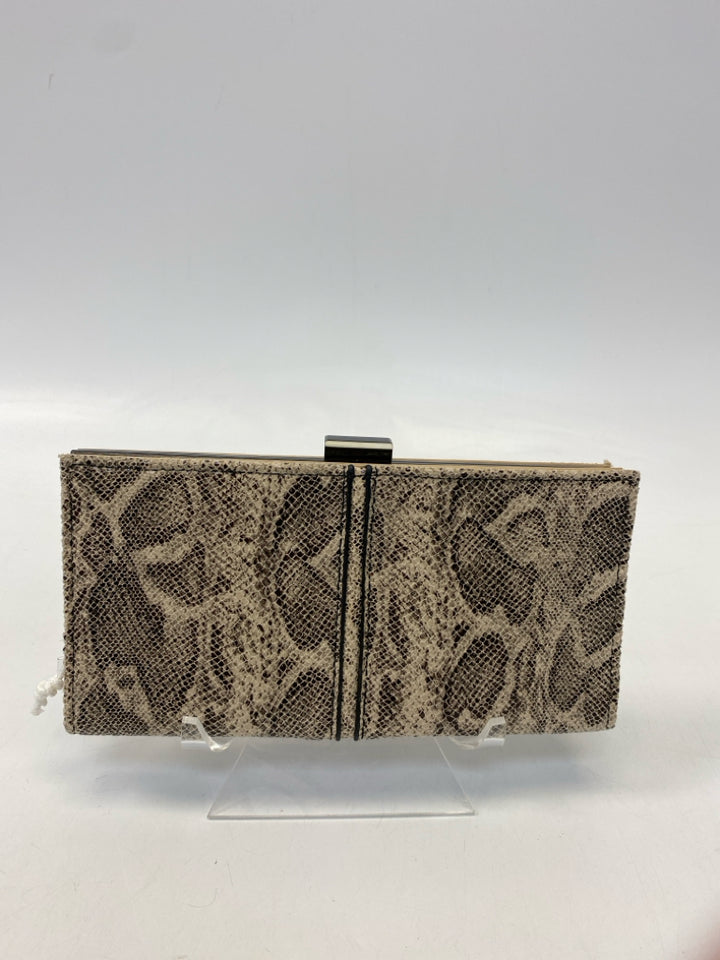 NWT Jessica Simpson Brown Tan Snakeprint Wallet