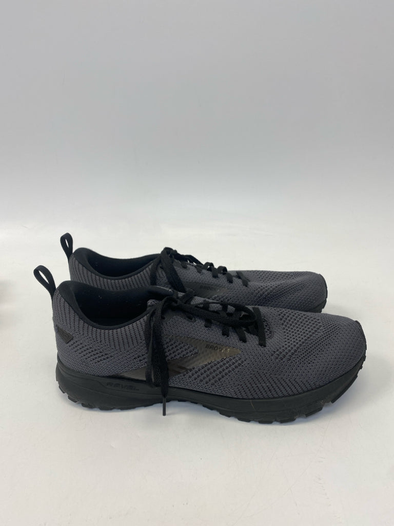 Brooks Size 11.5 Gray Men&