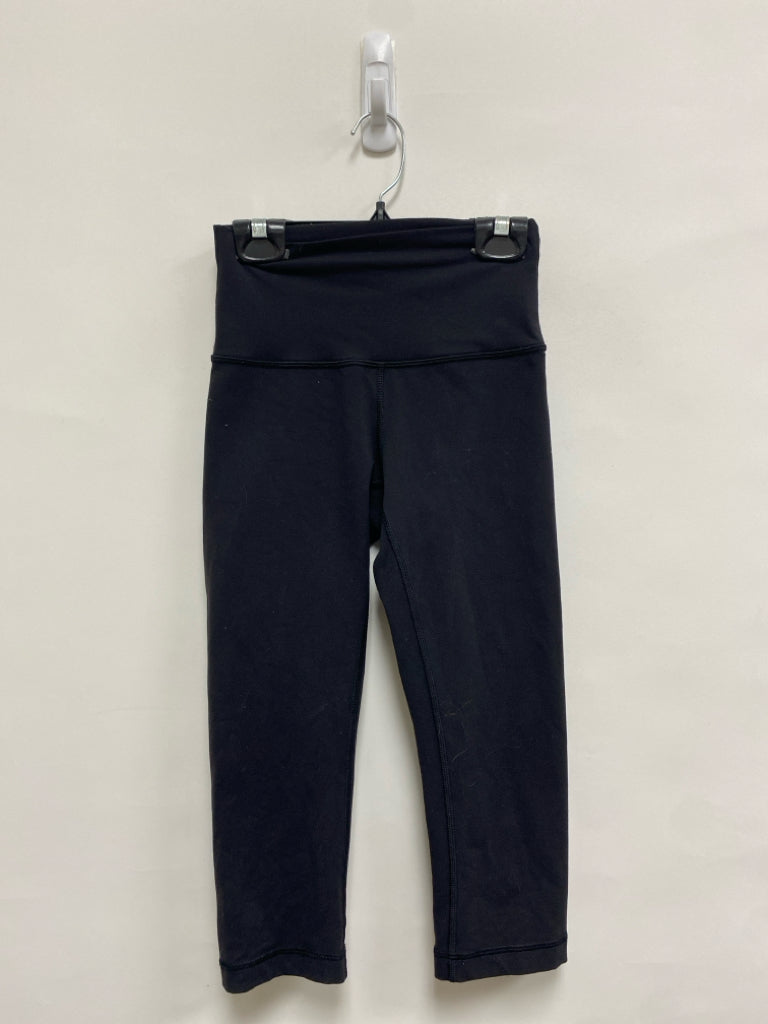 Lululemon Size 2 Black Cropped Athletic Leggings