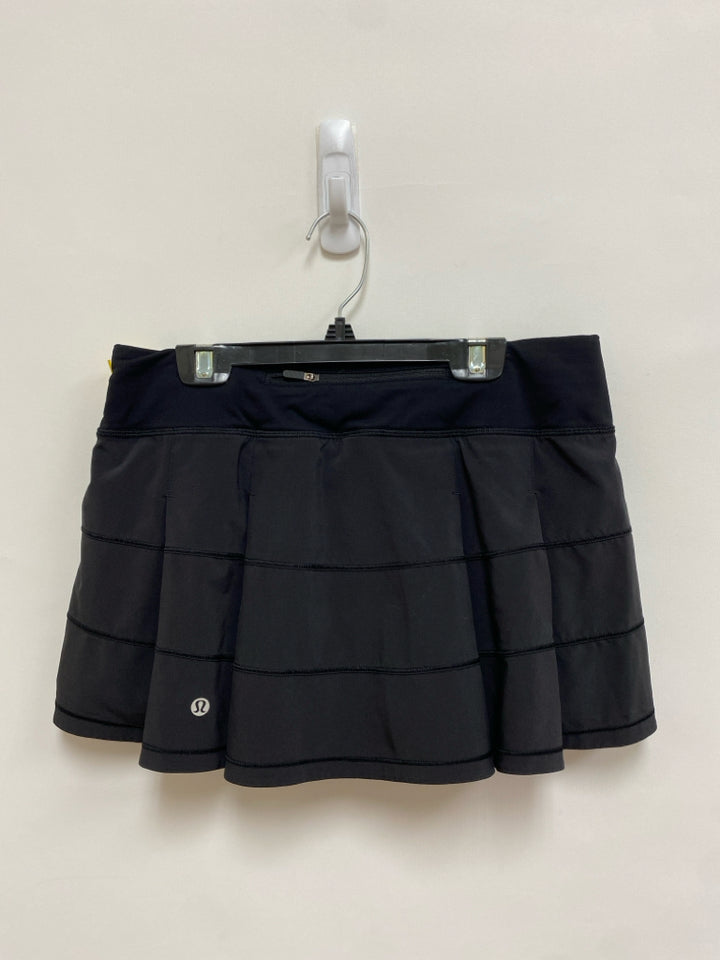 Lululemon Size 6 Black Lines Athletic Skort