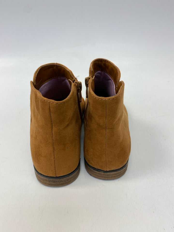 Cat &amp; Jack SIZE 4 Brown Girl&