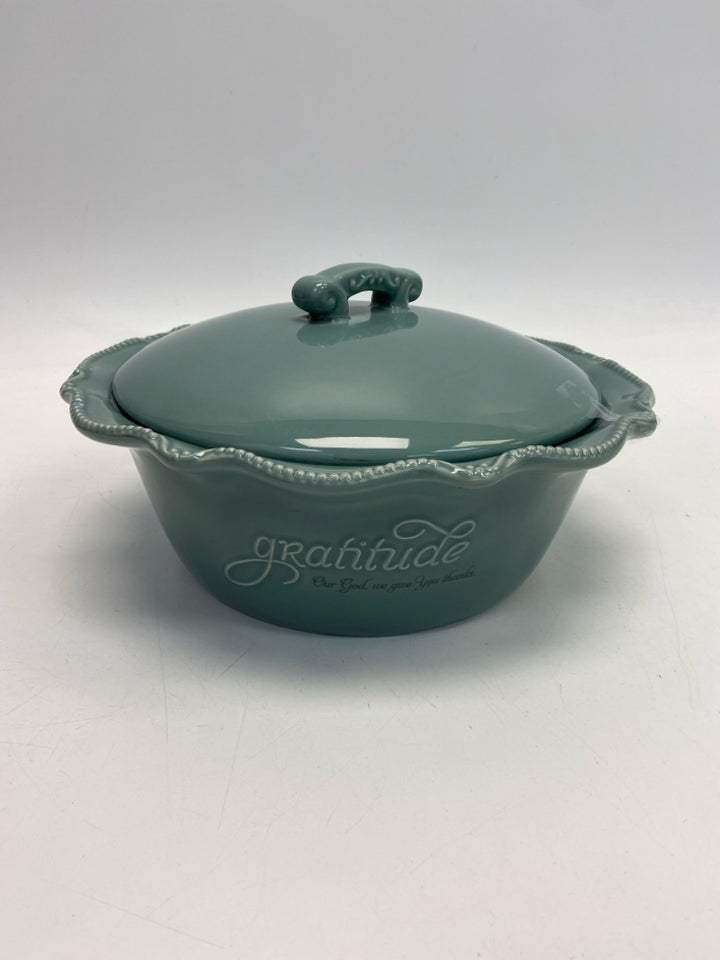 Seafoam Scalloped Ceramic Bowl(s)