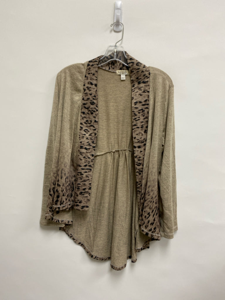 One World Size M Tan Brown/Black Animal Print Ladies Sweater