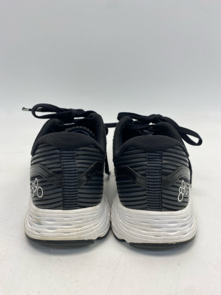 New Balance  Size 8 Black Gray Lace-up Sneakers