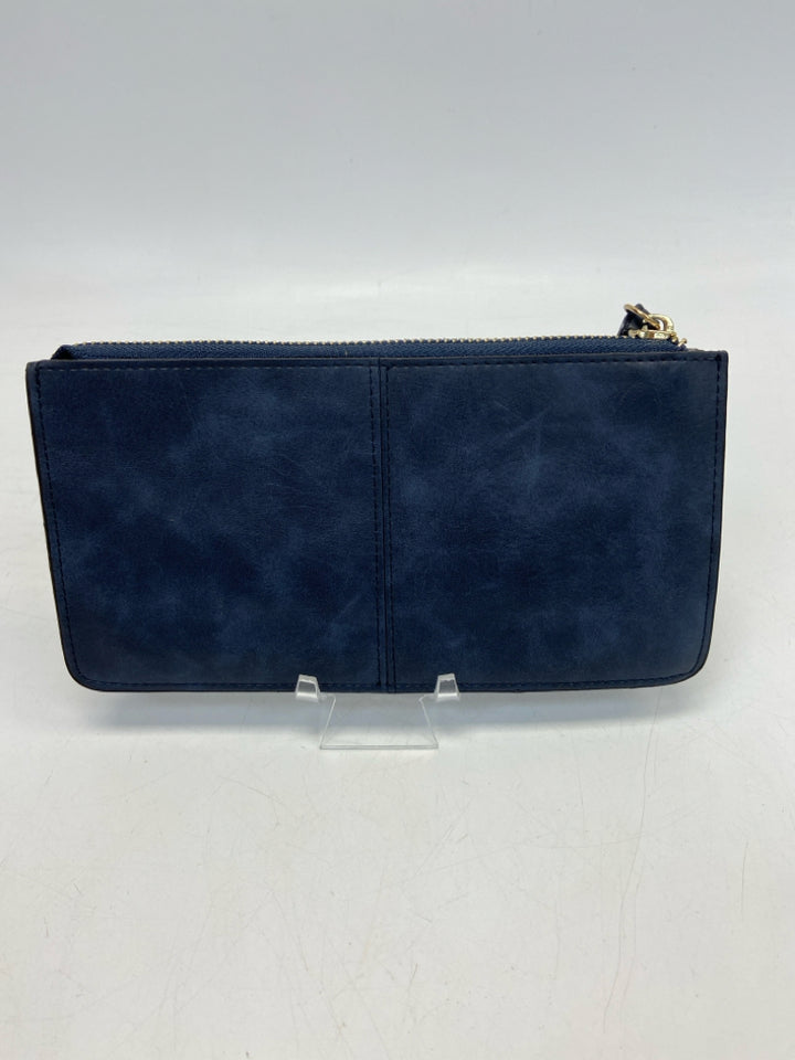Jen &amp; Co Navy Wristlet