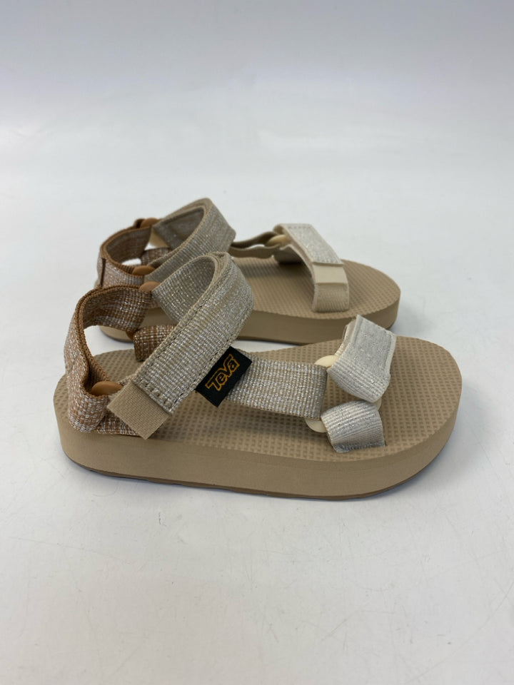 Teva SIZE 9 Tan Shimmery Girl&