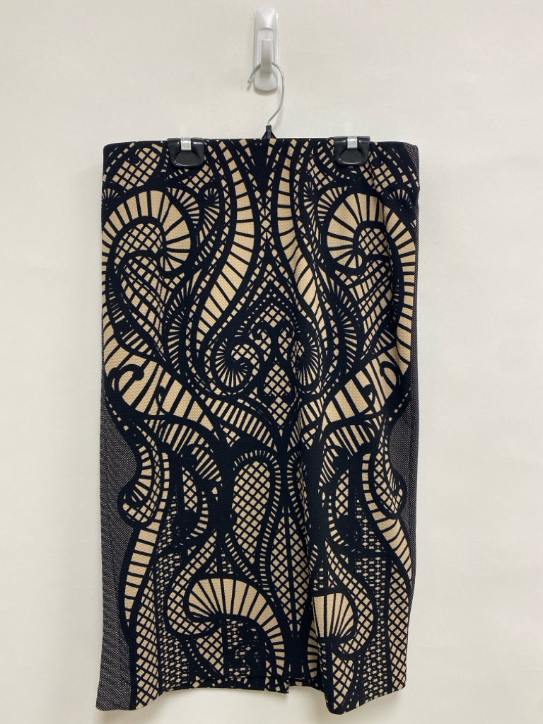 Eci Size M Beige Black        Damask Ladies Skirt