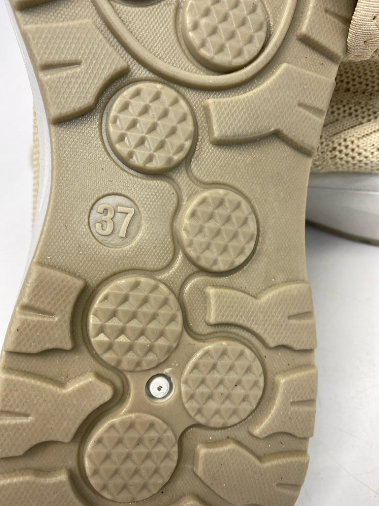 EU Shoe Size 37 Beige Knit Sneakers