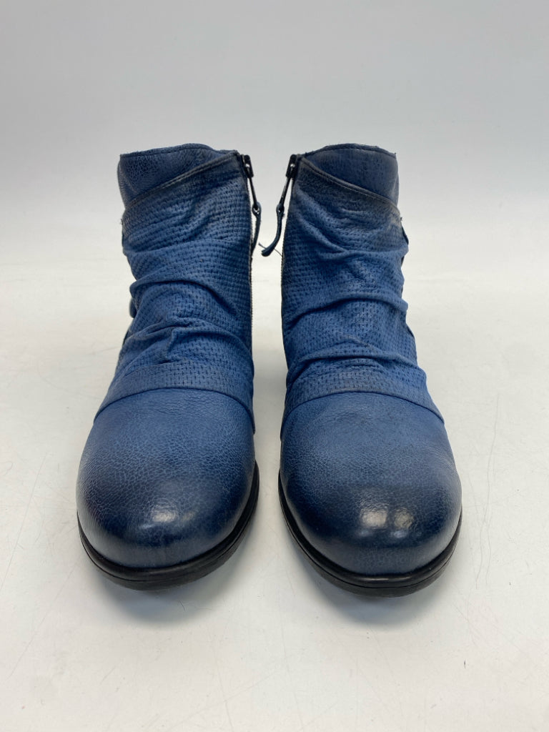 Miz Mooz EU Shoe Size 38 Blue Side Zipper Boots