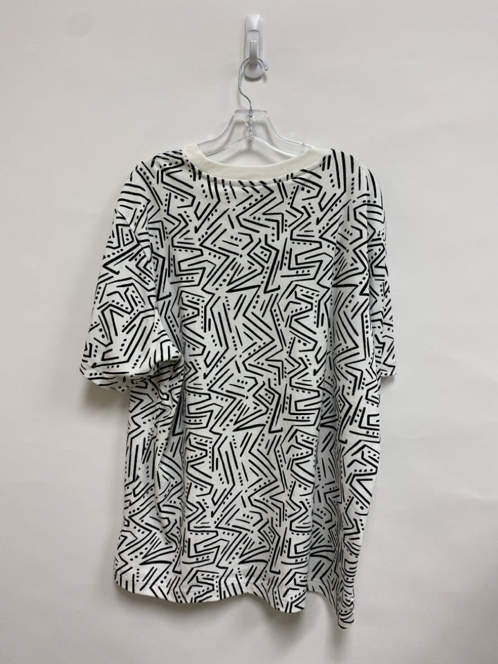 NWT Chubbies Size XL White Navy/Multi Print Men&