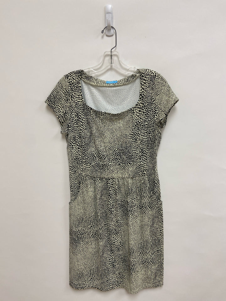 J McLaughlin Size M Cream/Black Animal Print Short Sleeve Ladies Dress