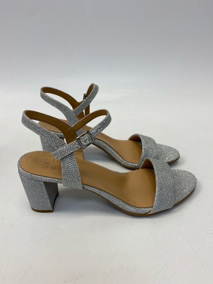NWOT Naturalizer  Size 7.5 Silver Shimmery Sandals
