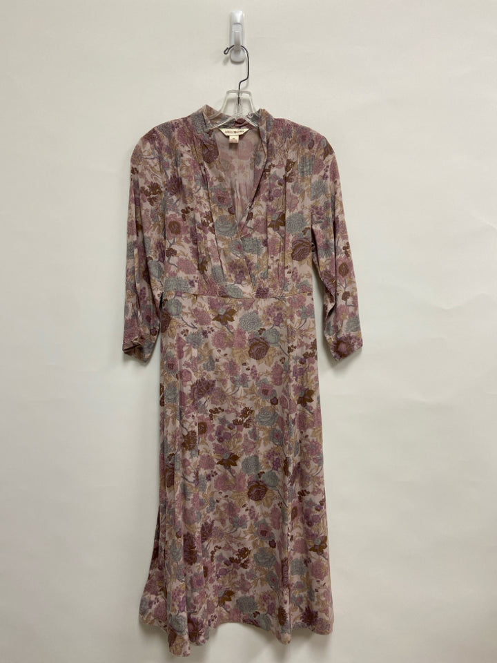 Size XS Lavender Tan/blue Flowers Ladies Dress