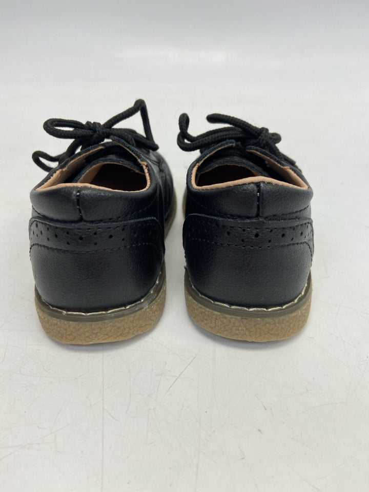 SIZE 23 Black Lace-Up Boy&
