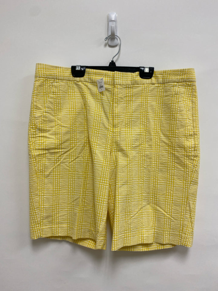 NWT Banana Republic Size 14 Yellow White Checkered Ladies Shorts