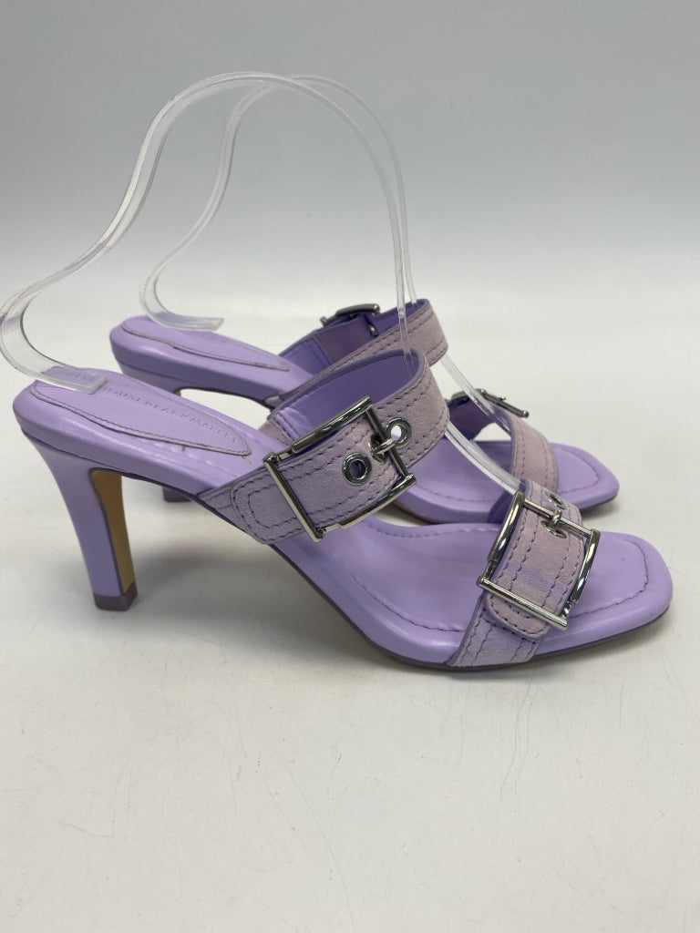 Wht House/Blk Mkt  Size 8.5 Lavender Sandals