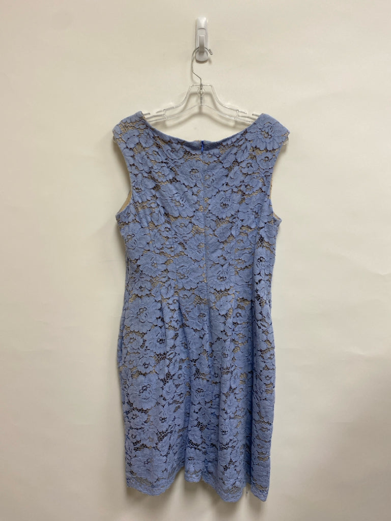 VINCE CAMUTO Size 14 Powder Blue Lace Sleeveless Ladies Dress