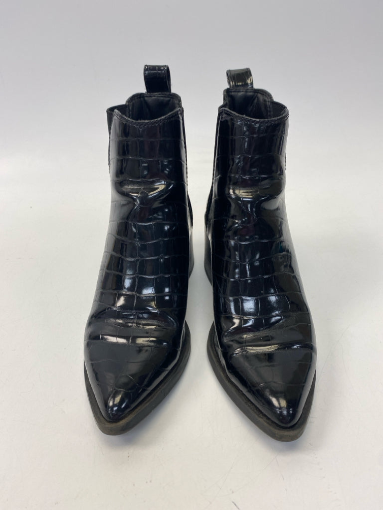 Steve Madden  Size 6 Black Embossed Boots