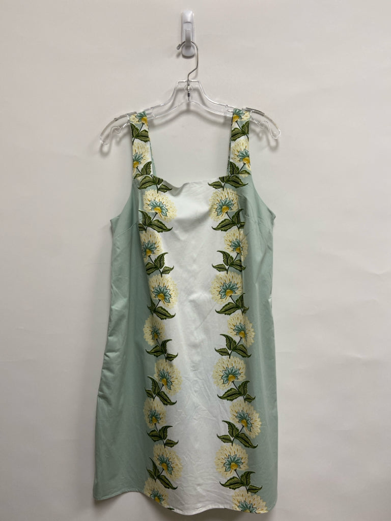 Crown &amp; Ivy Size 14 Green White/Yellow Flowers Sleeveless Ladies Dress