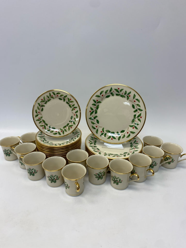 Lenox Cream Green Holly Berries China Dishes