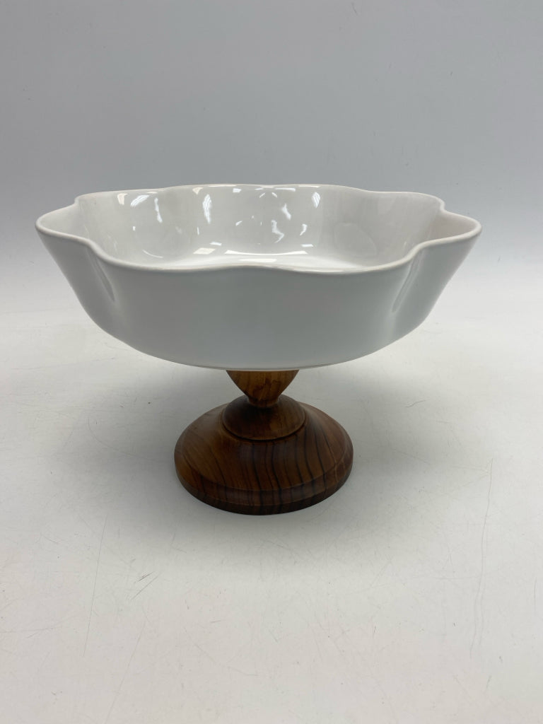 White Brown Ceramic/Wood Bowl(s)