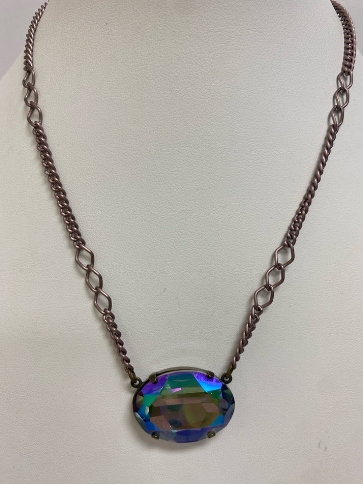 sabika Green/Blue Iridescent Jeweled Necklace