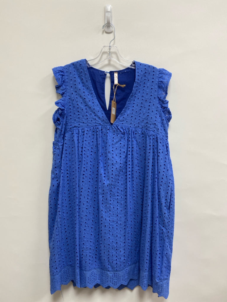 NWT Size L Blue Eyelet Ladies Dress