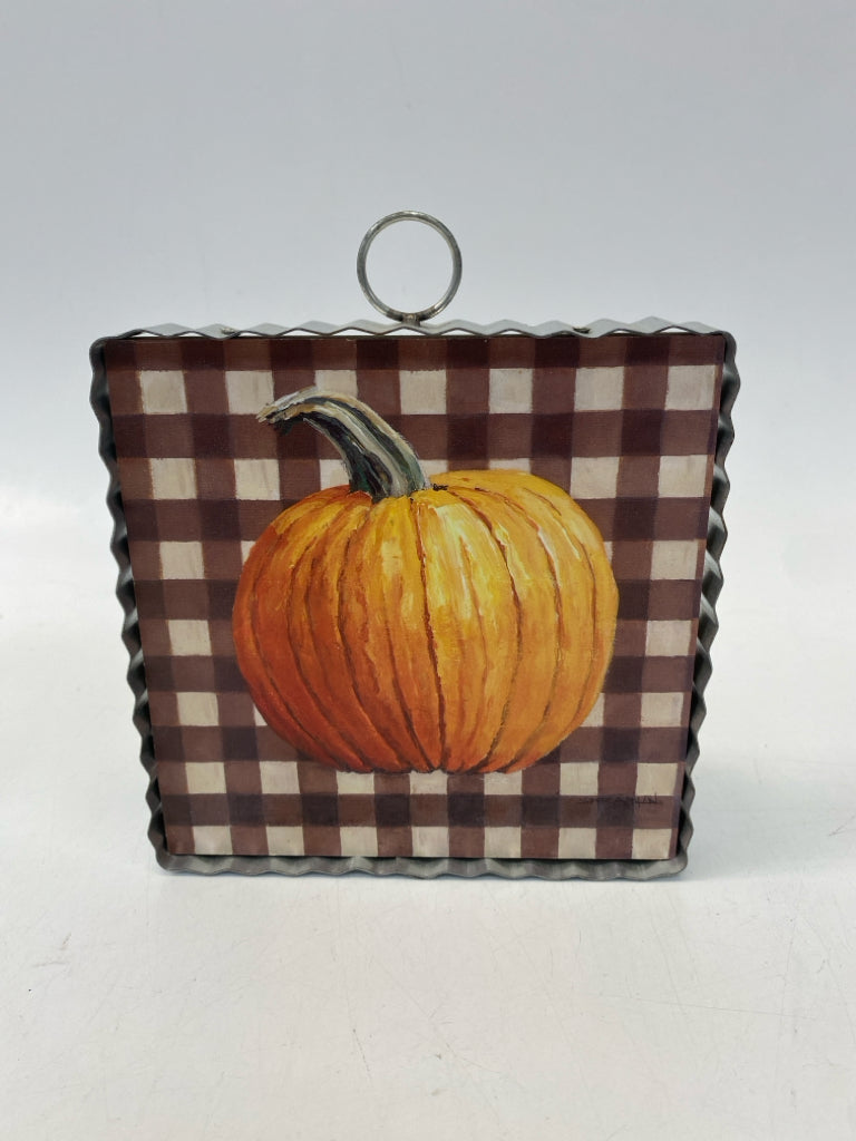 Roundtop Collection Fall