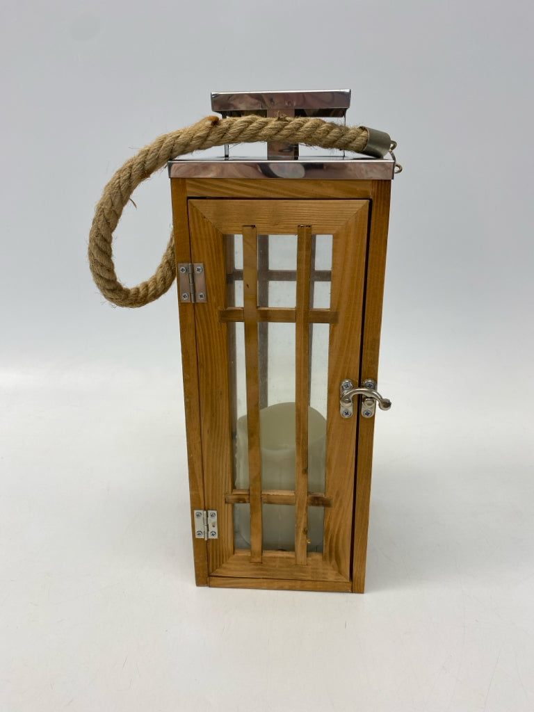 Natural Silver Wood/Metal Lantern