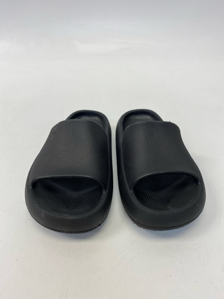 SIZE 11 Black Boy&