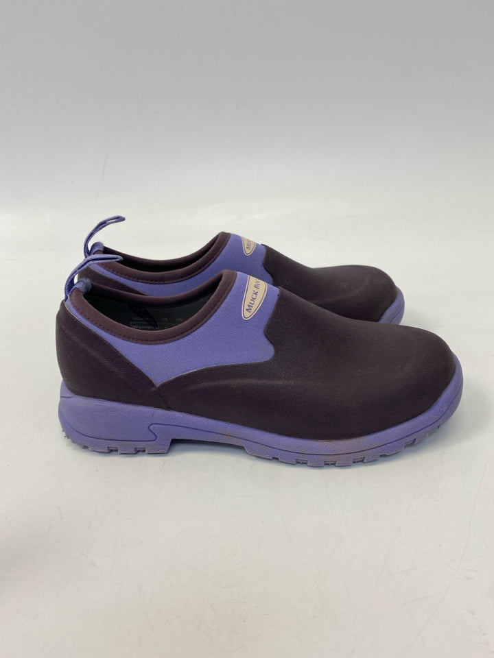 Size 5 Purple Lavender Clogs